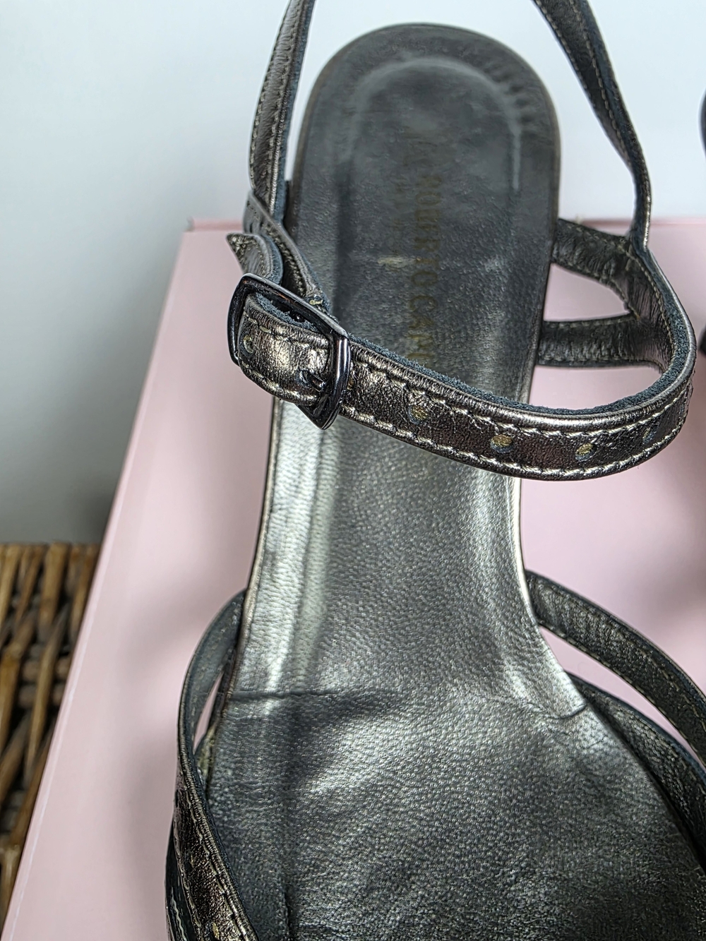 Italian Leather Metallic Pewter Slingback Heels |Size 8 AA Narrow Y2K Square Toe - Picture 3 of 9